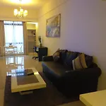 Summur Suite At Time Square Kl